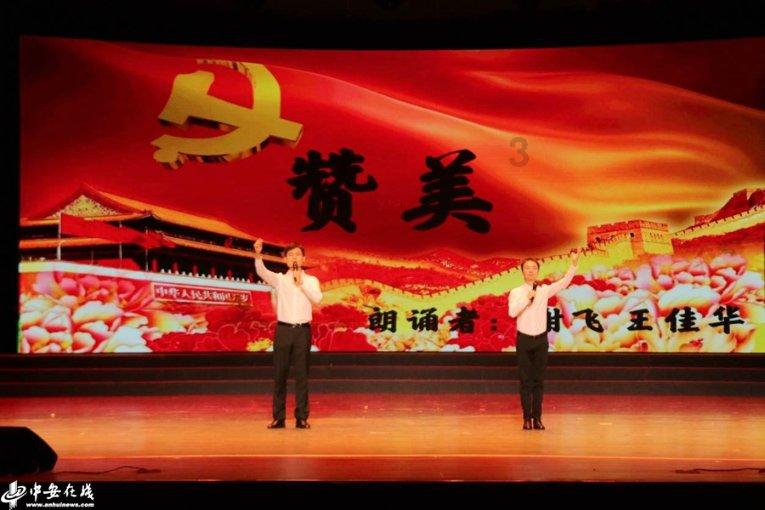 我媳妇今年38岁了 ，这是她第三次怀孕了，有时候摸着她的肚子我挺愧疚的。对于高龄产妇有危险吧？游戏画面